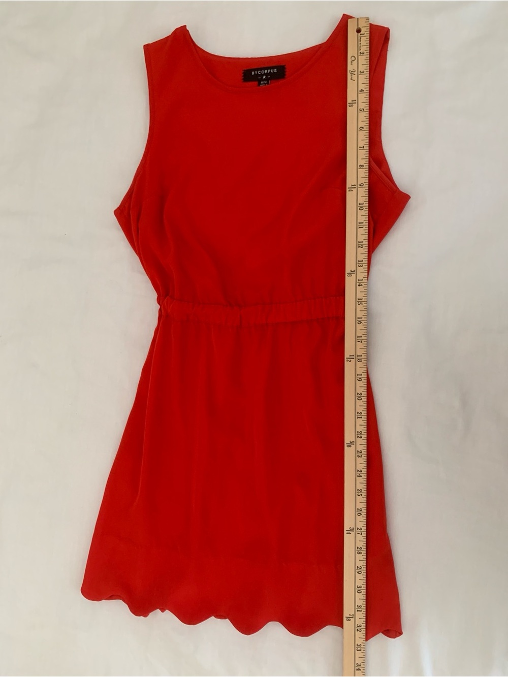 BYCORPUS Red Scalloped Open Back Dress Size M Sleeveless Elastic Waist EUC - Picture 9 of 11